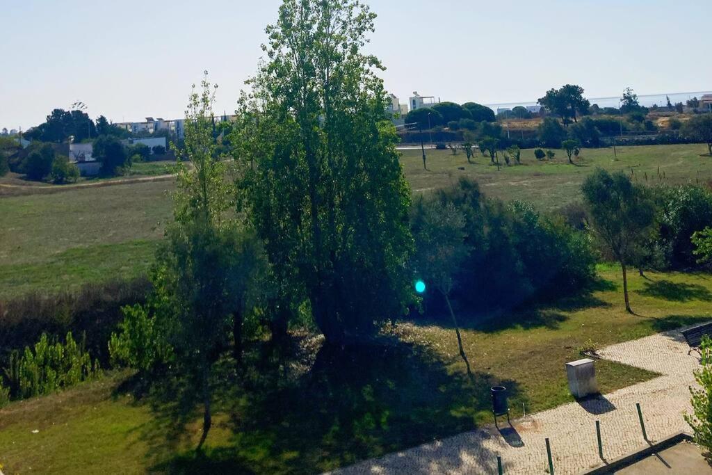 Quelfes Vivenda Espacosa E Luminosa 빌라 외부 사진